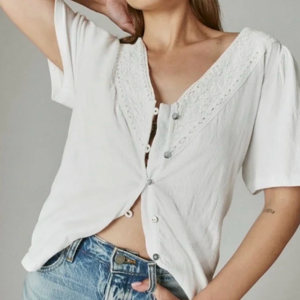 Lucky Brand V Neck Lace Button Down Shirt.  Size Small. NWT
